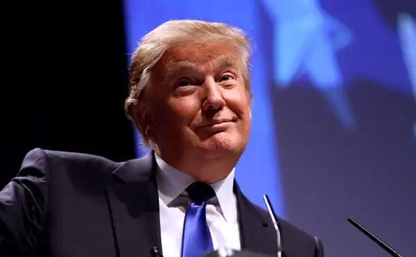 特朗普发行虚拟货币$TRUMP，10小时狂赚240亿美元