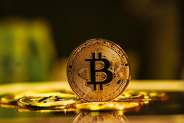 比特币暴涨暴跌的秘密_比特币底层逻辑_比特币的购买方法