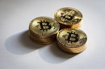 比特币期权交易新手教程：基本概念与交易平台选择详解