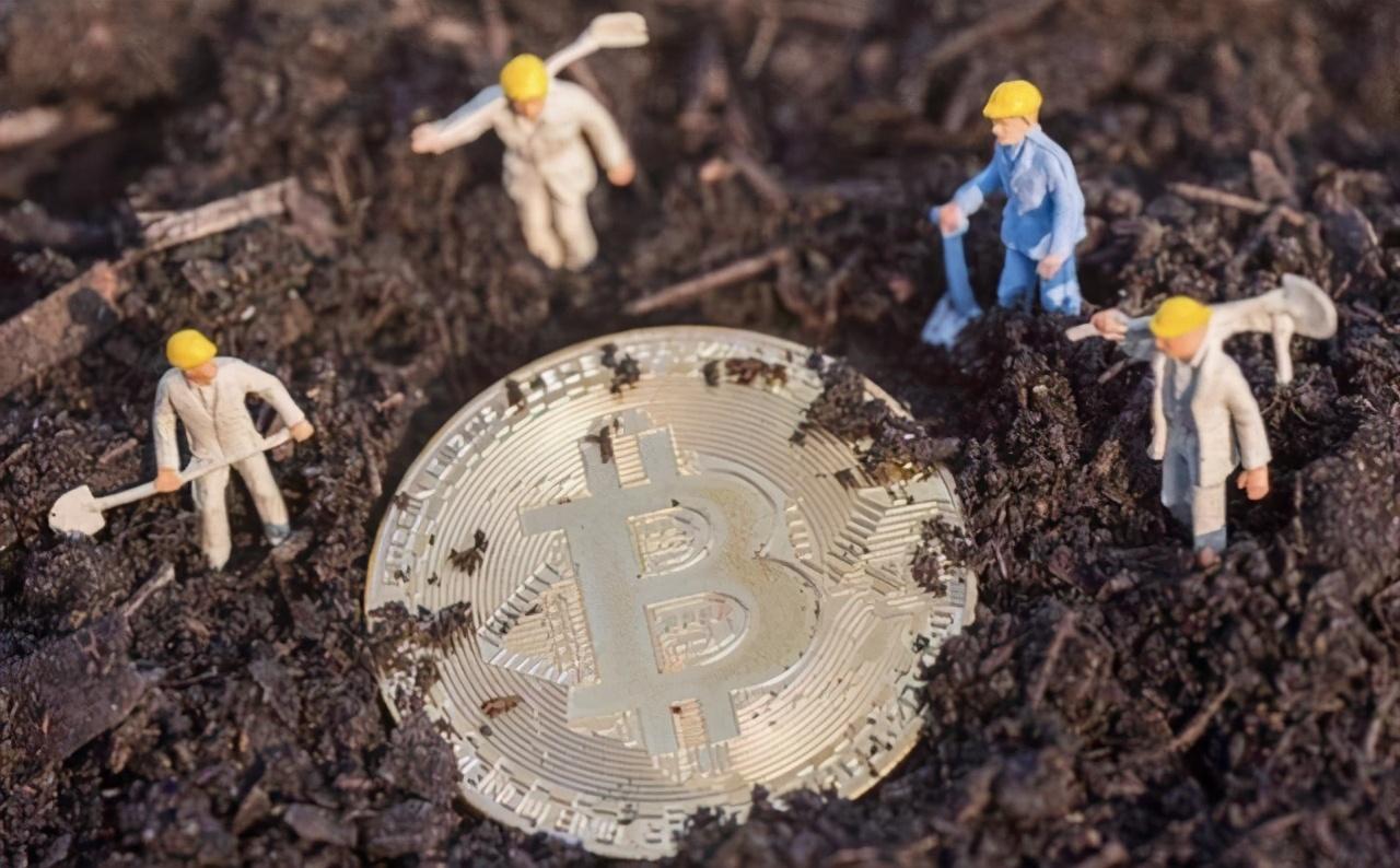 虚拟币10万一天赚多少_近两年虚拟货币的发展_比特币价值十年变化