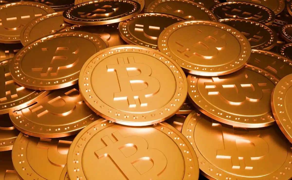 比特币逼近 10 万美元大关，24 万投资者为何瞬间归零？