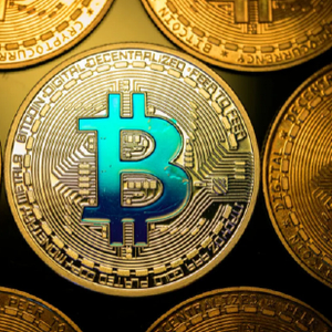 比特币跃升至历史新高，突破1月纪录，原因几何？