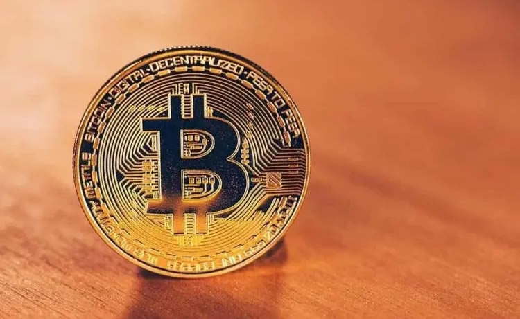 比特币成全球经济一部分，当前价格多少？适合国内的交易所咋选？